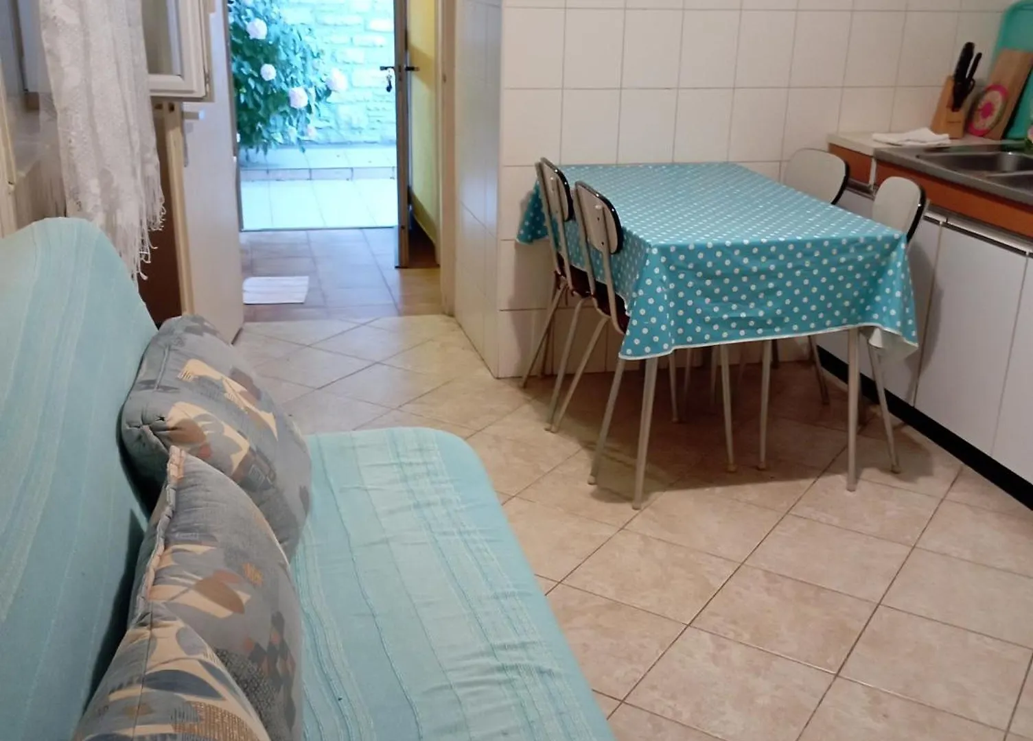 דירה אומאג Apartman Kiwi